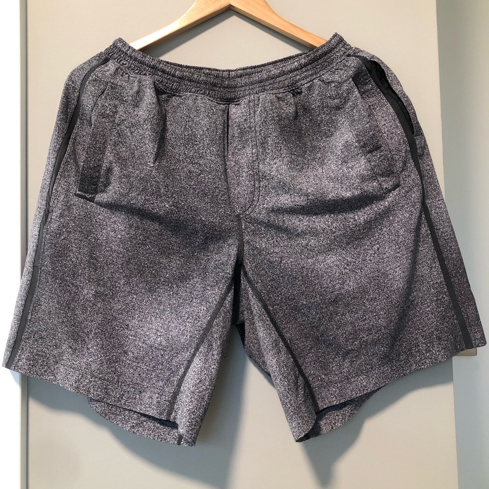 Lululemon Men's Pace Breaker 7" Shorts
